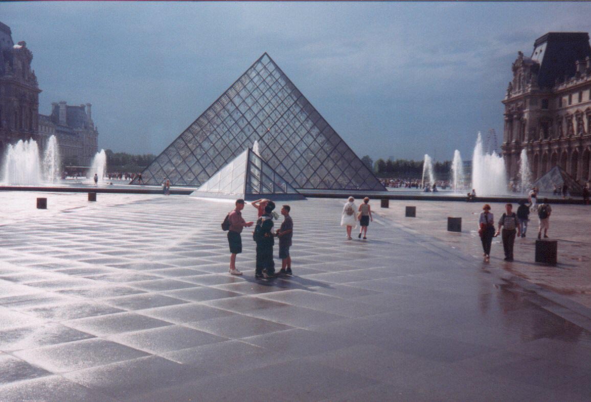 Louvre